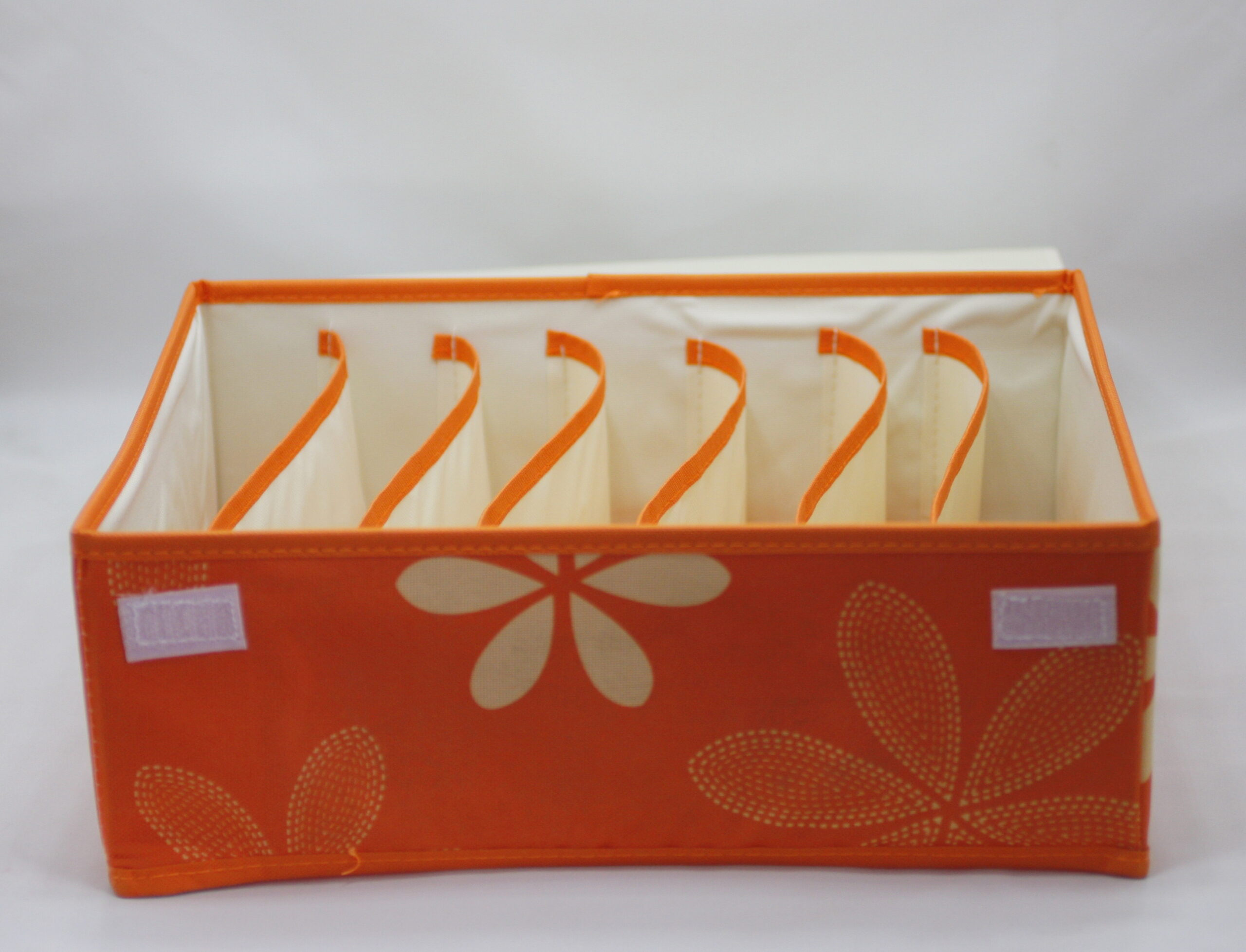 Neat Nook / Undergarment storage box 7 Cell